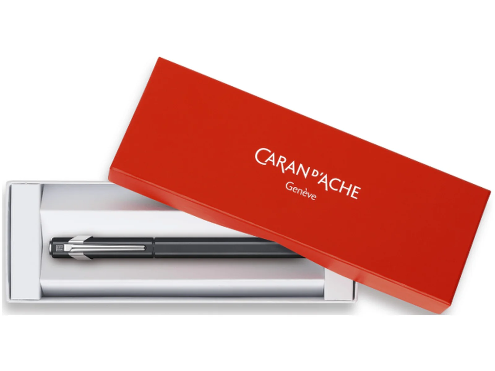 Caran d’Ache 849 Fountain Pen – Metal Black - Image 4