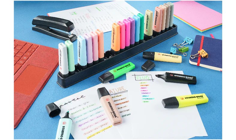 Highlighter - STABILO BOSS ORIGINAL - Deskset of 23 - 8 x Neon Colours, 8 x Pastel Colours, 6 x Nature Colours and 1 x Black Marker - Image 8