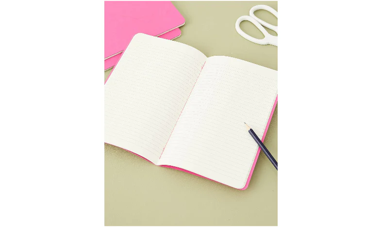 Moleskine Cahier Large Journal 135x210 Kinetic Pink - Ruled - Image 6